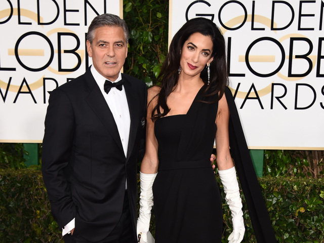 Amal Clooney si obliekla model z archívu značky Dior