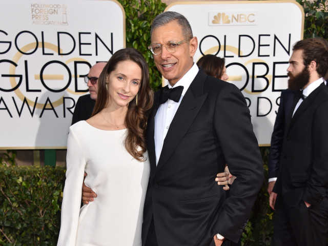 Herec Jeff Goldblum so svojou tehotnou manželkou Emilie Livingston.