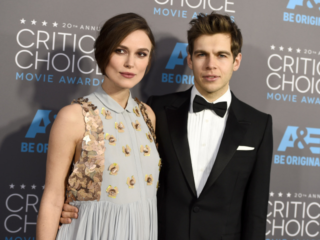 Herečka Keira Knightley prišla s manželom Jamesom Rightonom.