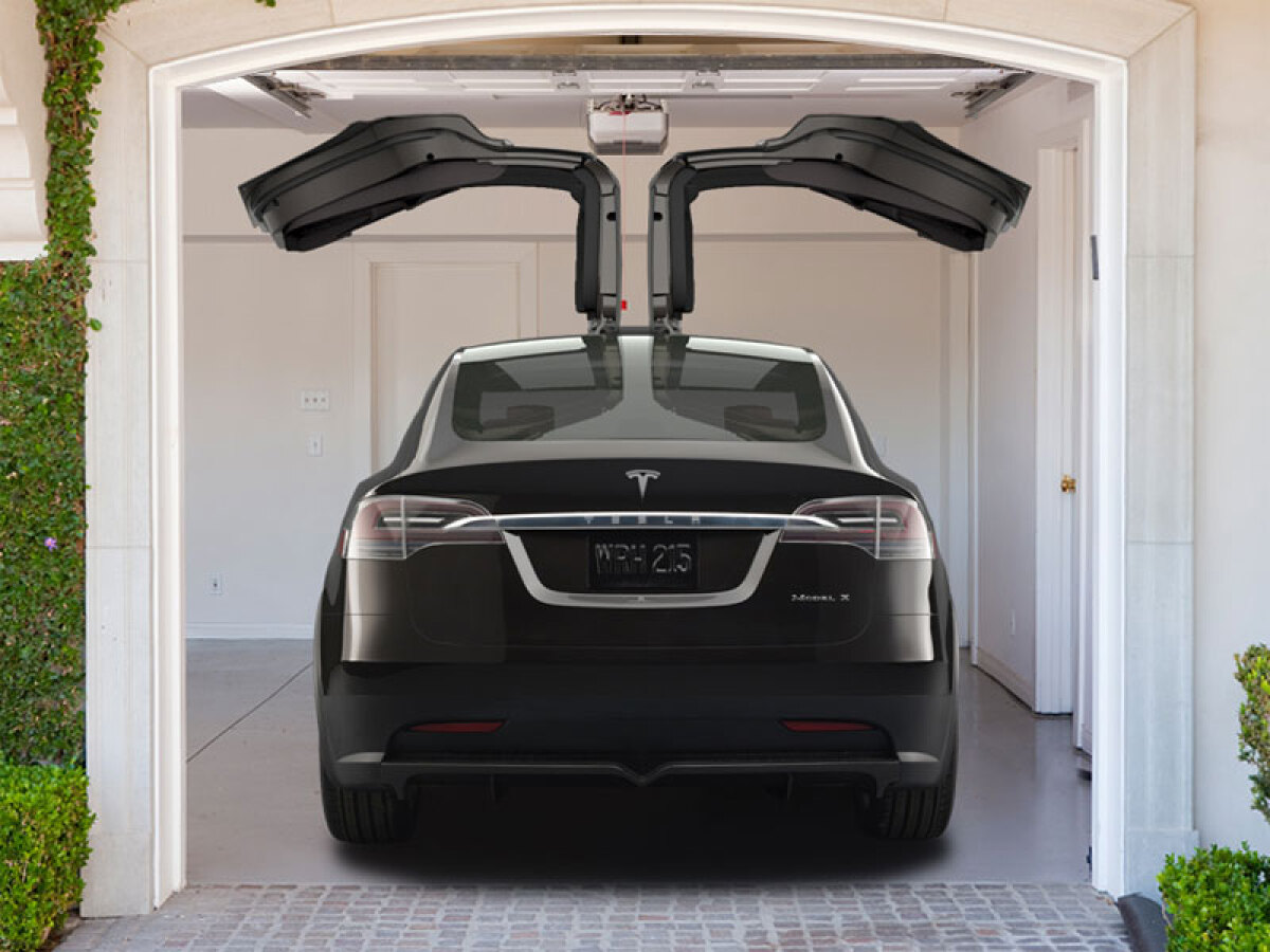 Tesla Model X - 2016