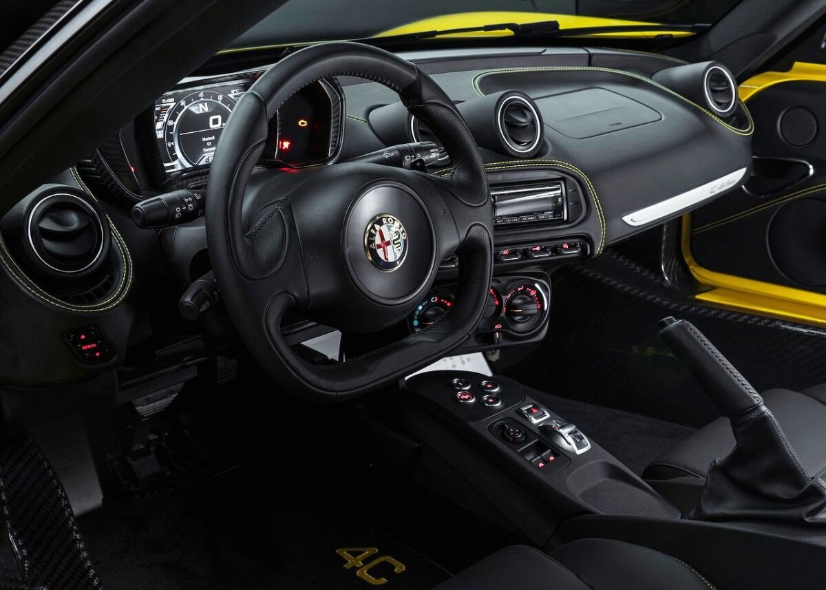 Alfa Romeo 4C Spider - 2015