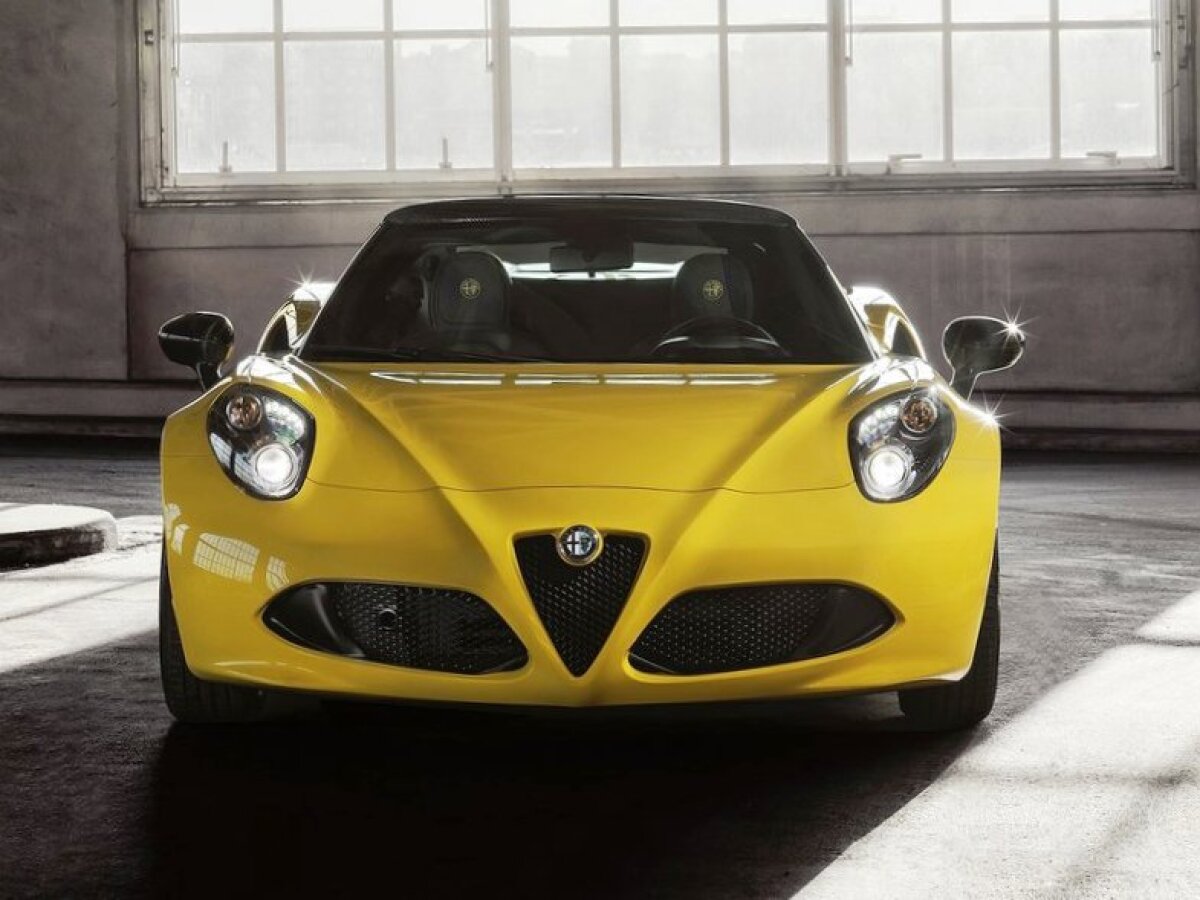 Alfa Romeo 4C Spider - 2015