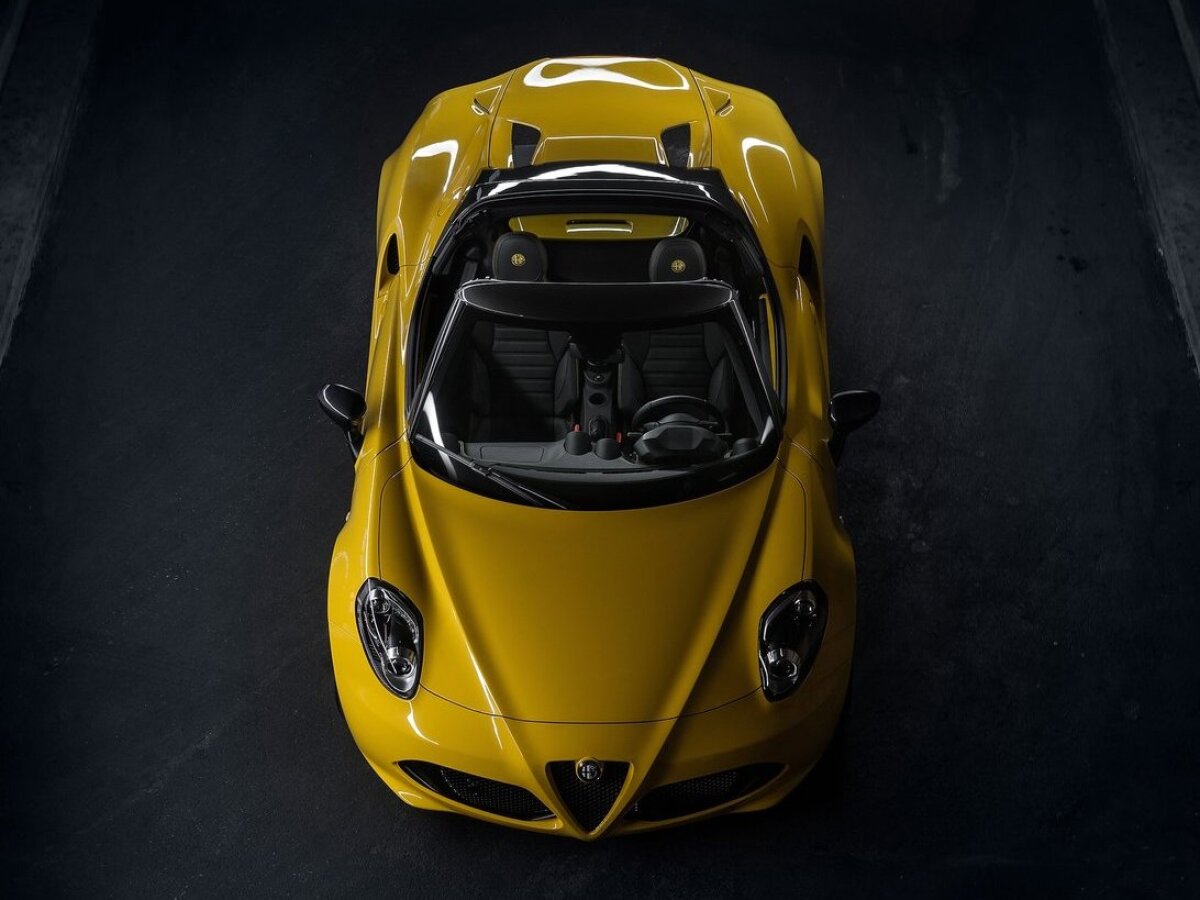 Alfa Romeo 4C Spider - 2015