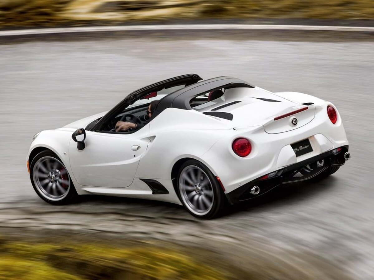 Alfa Romeo 4C Spider - 2015