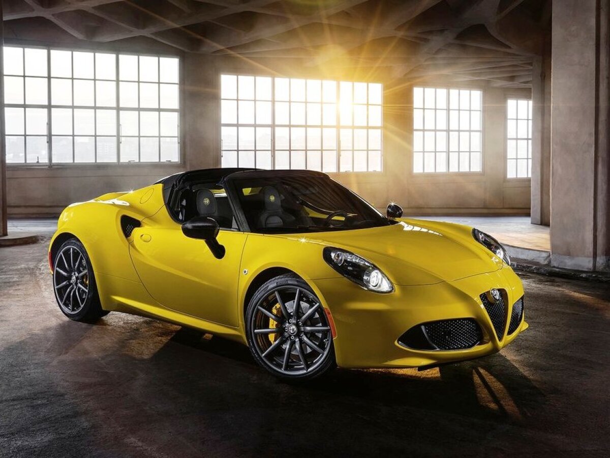 Alfa Romeo 4C Spider - 2015