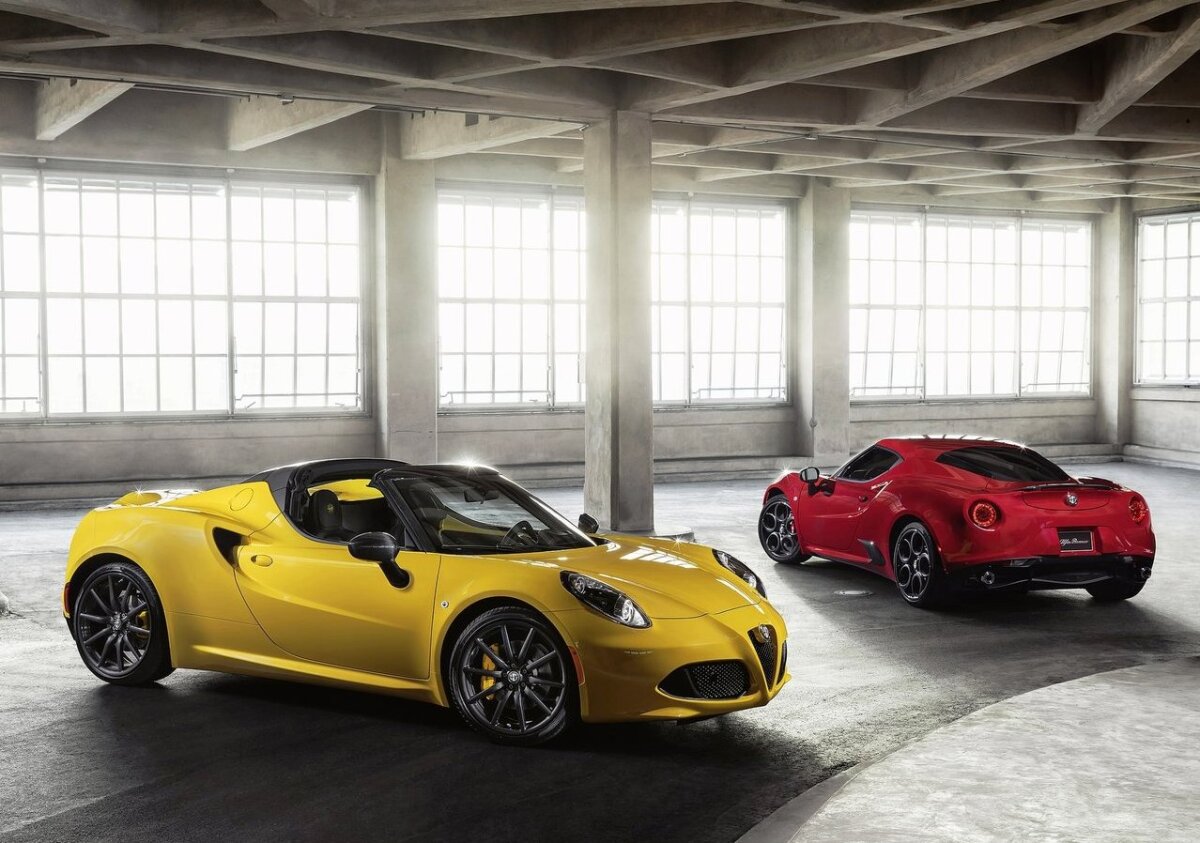 Alfa Romeo 4C Spider - 2015