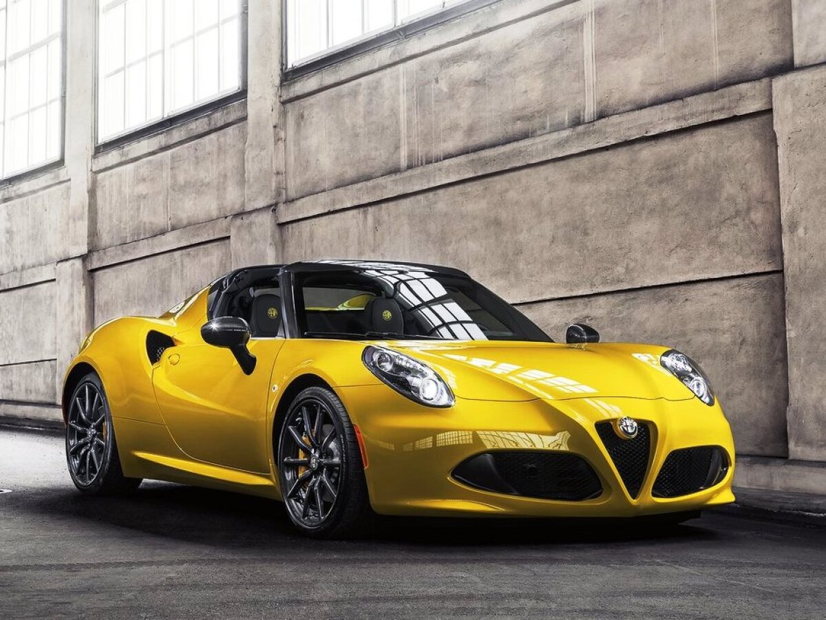 Alfa Romeo 4C Spider - 2015