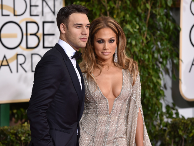 Ryan Guzman a jeho kolegyňa Jennifer Lopez