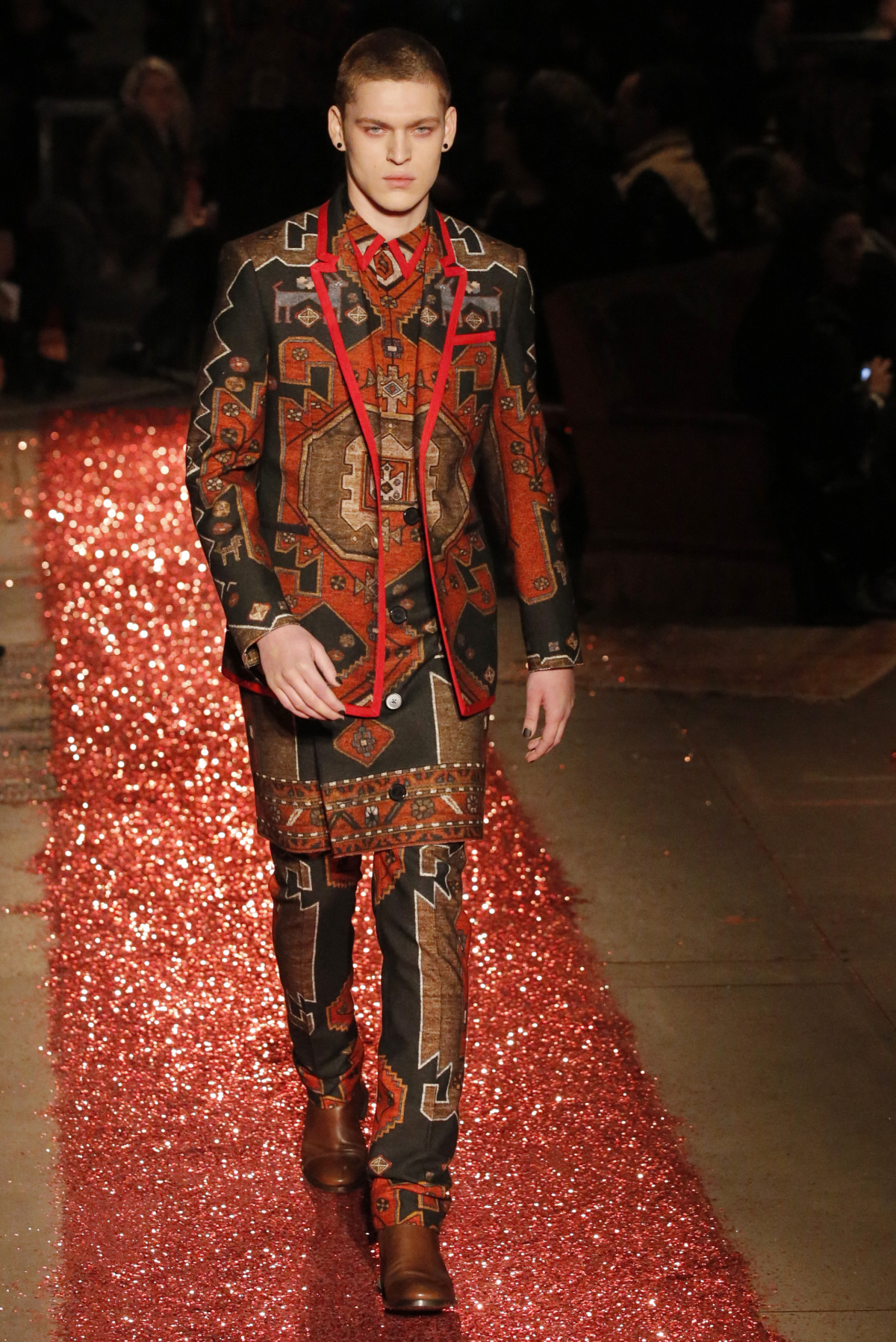 Givenchy - jeseň-zima 2015 - Paríž