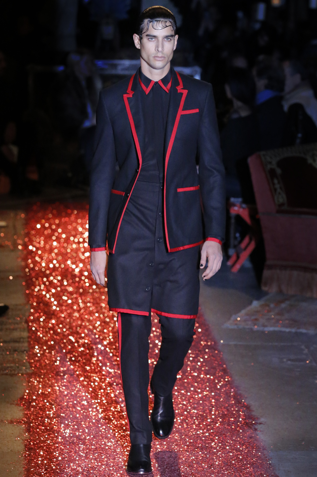 Givenchy - jeseň-zima 2015 - Paríž
