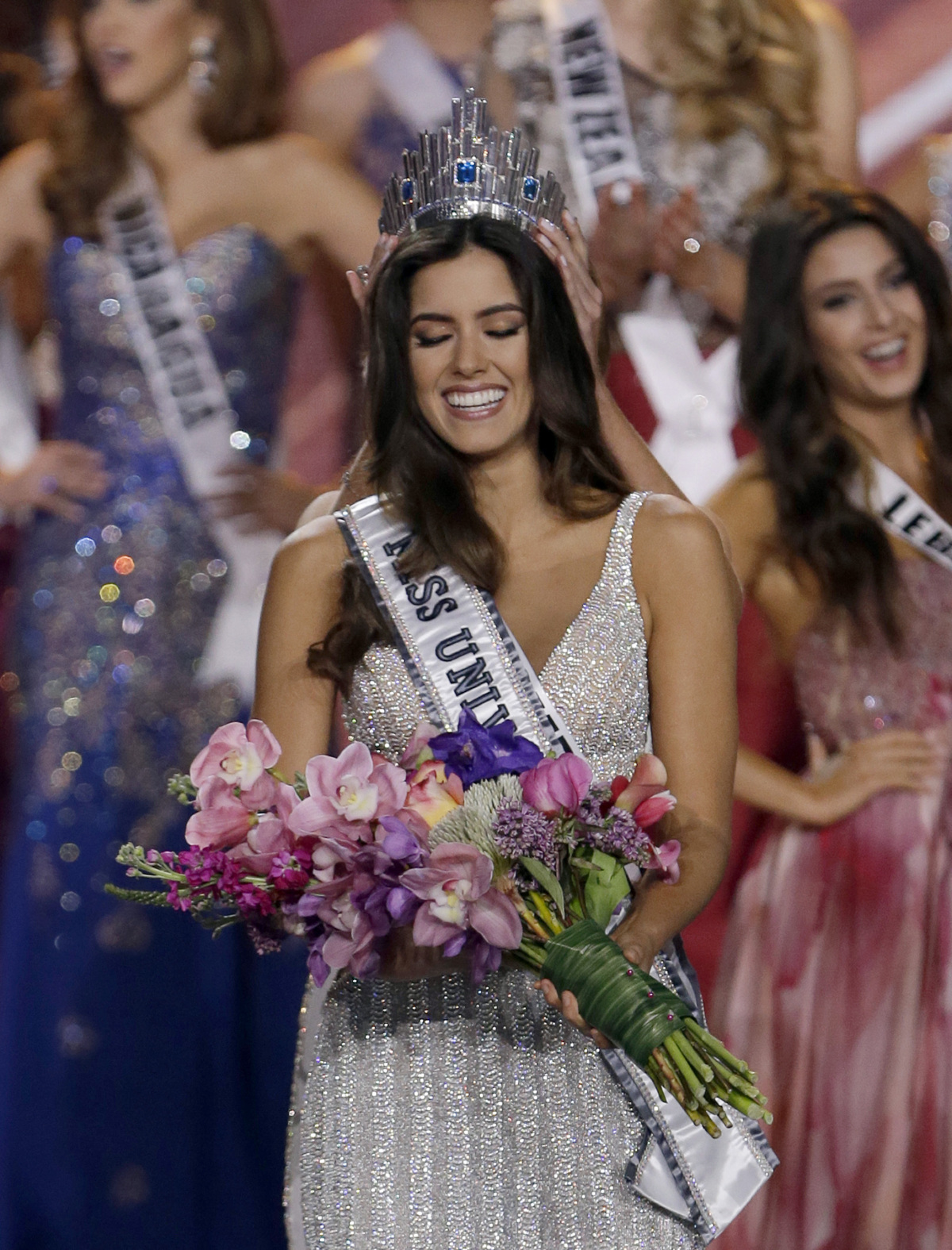 Miss  Kolumbia Paulina Vega sa usmieva po zisku korunky Miss Universe 2015.