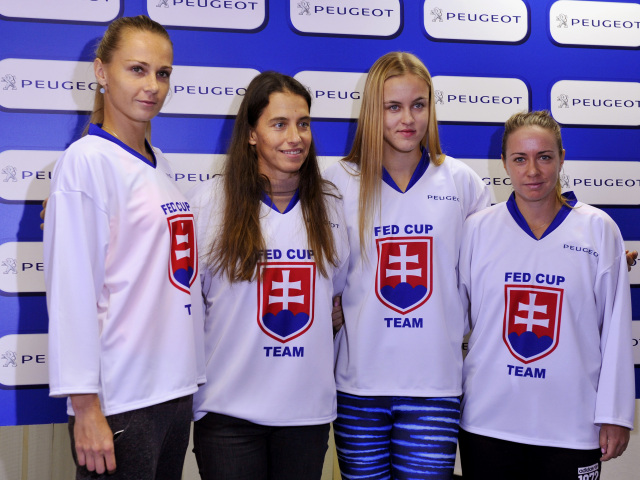 Magdaléna Rybáriková, Jeanette Husárová, Karolína Schmiedlová, Kristína Kučová
