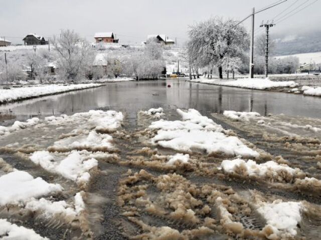 počasie, povodeň, rieka, Sekčov
