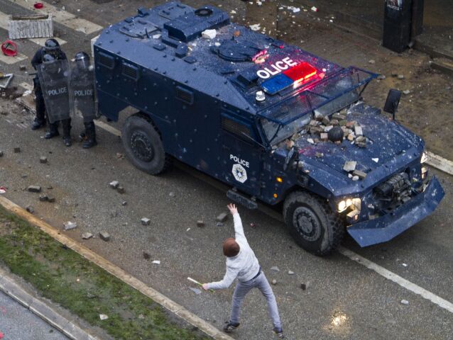 Kosovo, Albánci, polícia, demonštrácie, protesty