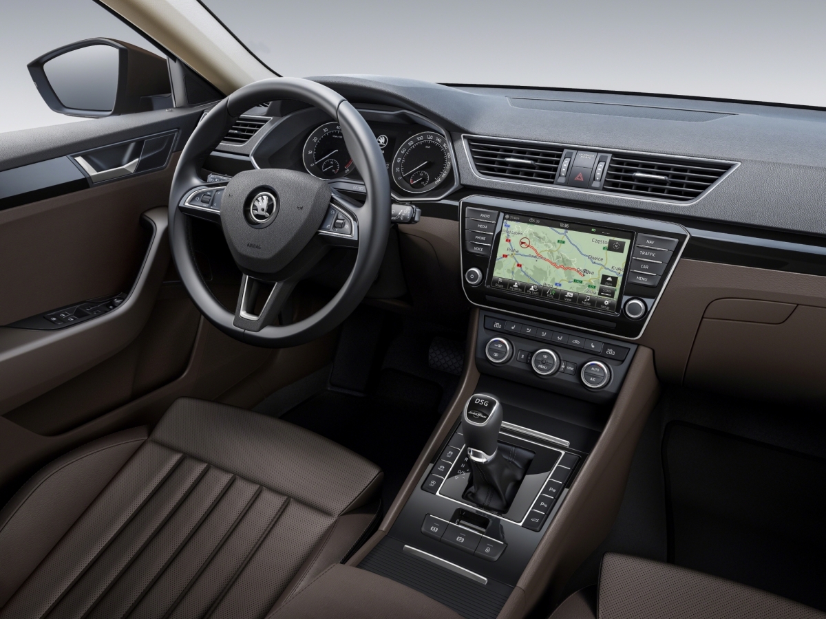 Škoda Superb - 2015