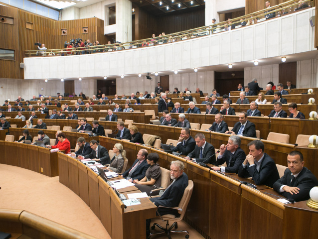 parlament, NR SR, poslanci, rokovanie,