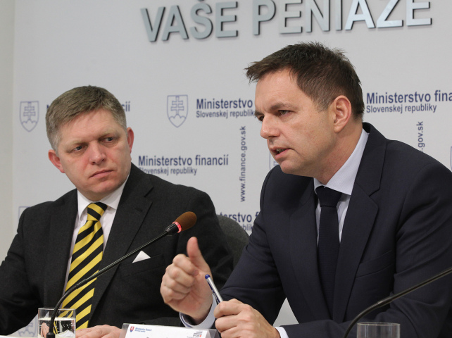 Robert Fico, Peter Kažimír