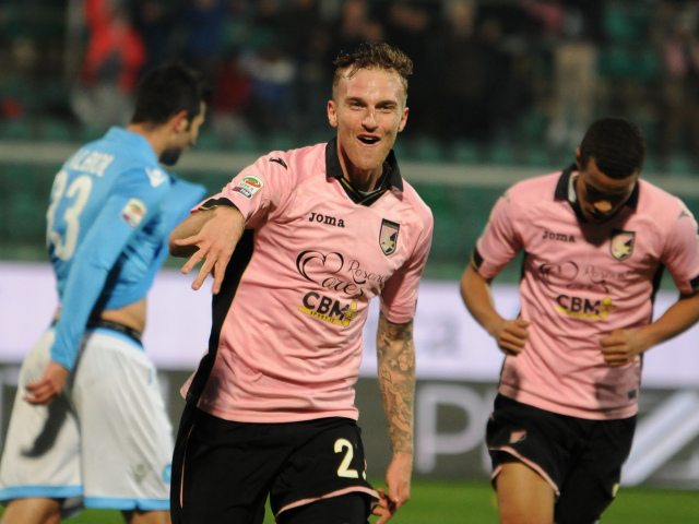 Palermo, futbal, radosť, Luca Rigoni
