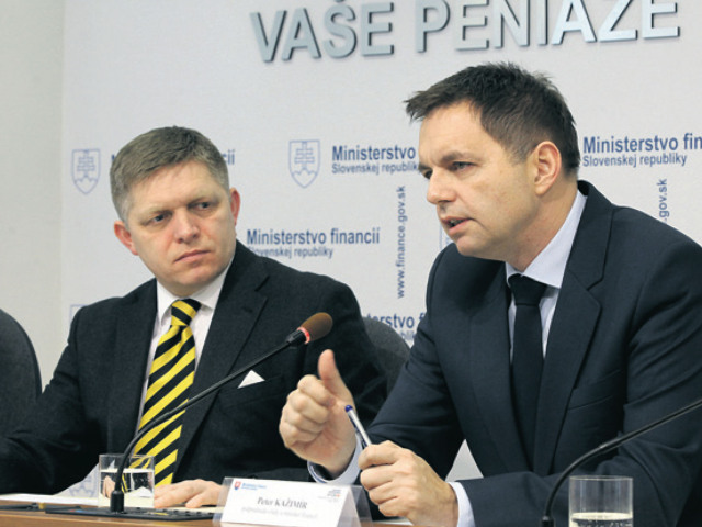 Robert Fico, Peter Kažimír