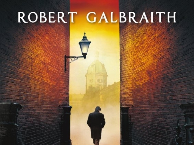 Robert Galbraith: Hodvábnik, Plus, 2015
