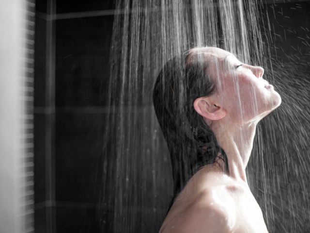 sprcha, sprchovanie, striedavá sprcha