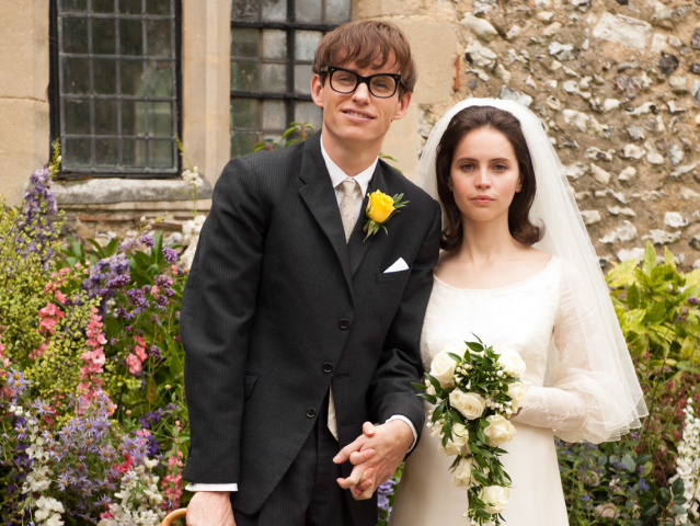Eddie Redmayne a Felicity Jones