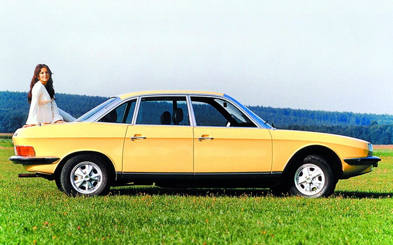 Dĺžkou 4 780 mm a obrovským rázvorom náprav 2 860 sa Ro80 postavilo rovno luxusným Mercedesom, BMW a Roverom.