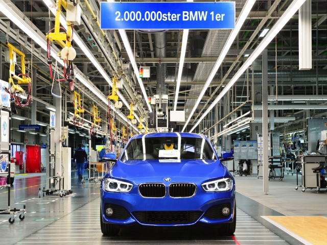 BMW 1 - 2 milióny