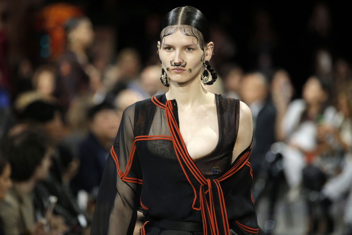 Givenchy - jeseň-zima 2015/2016 - Paríž