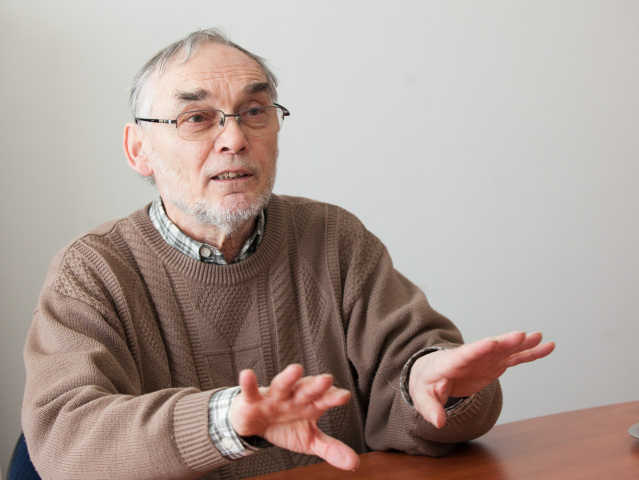 Štefan Holčík
