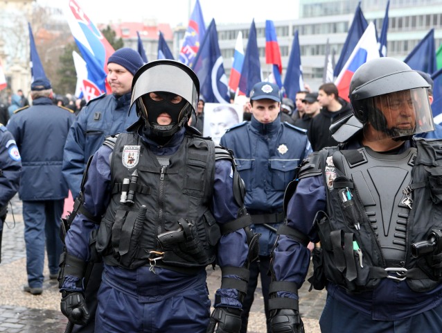 Pochod nacionalistov, neonacistov, Tiso, Bratislava, bez náckov, blokáda