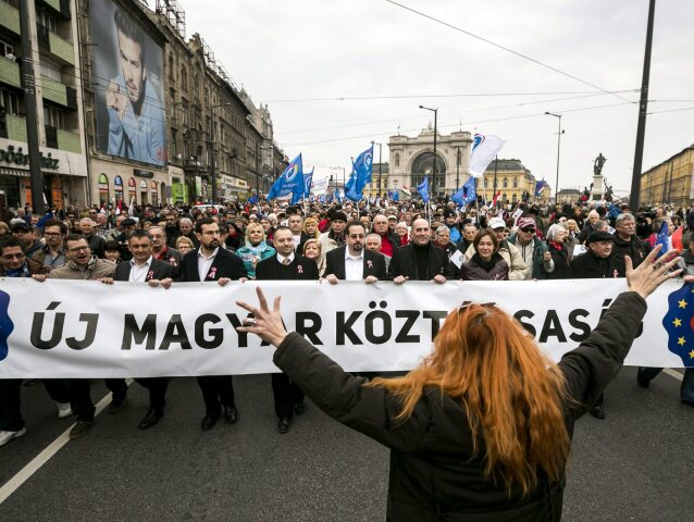 Maďarsko, Budapešť, Viktor Orbán, protest, demonštranti,
