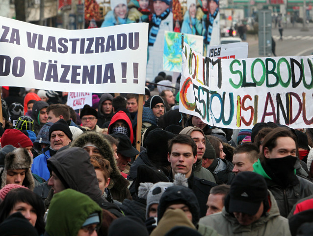 protest gorila, kauza, demonštrácia