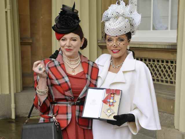 Joan Collins 