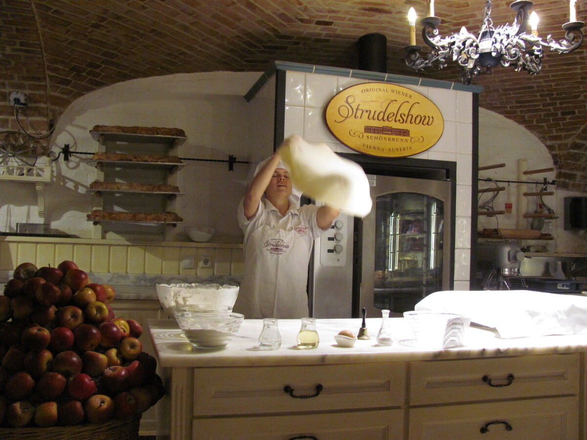 Strudel Show, štrúdľa