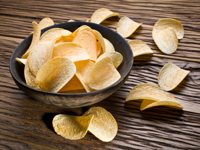 čipsy, chips, chipsy