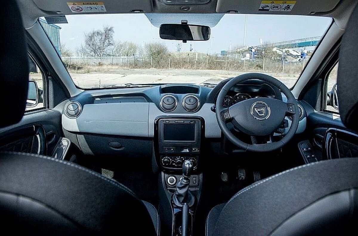 Dacia Duster Commercial