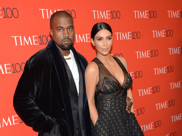 Kanye West a jeho manželka Kim Kardashian 