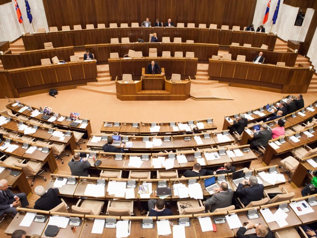 parlament, poslanci