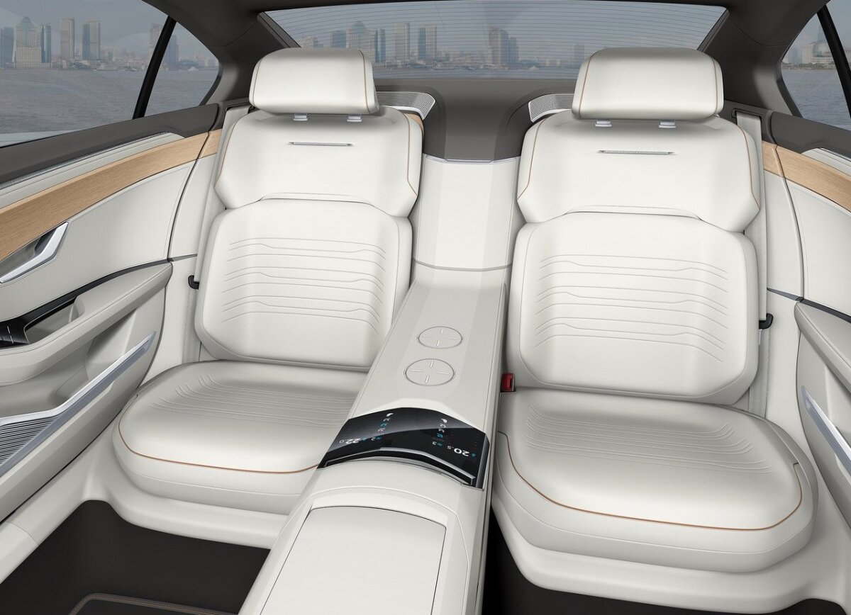 Volkswagen C Coupe GTE Concept - 2015