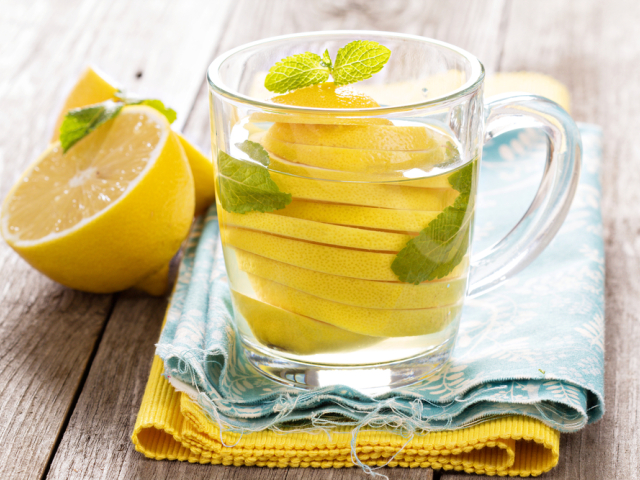 citrónová šťava, citrónová voda, citronáda