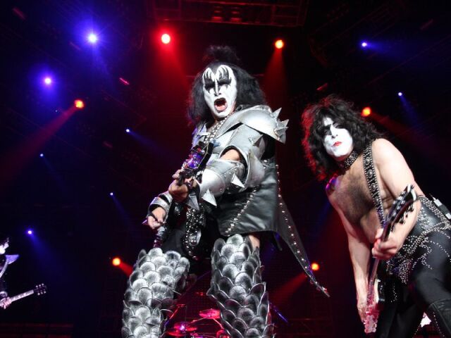 Kiss