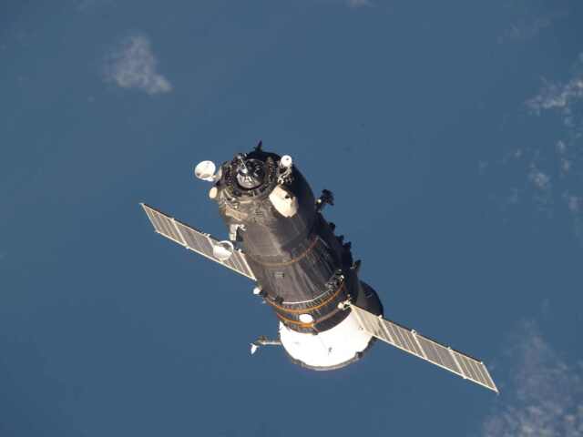 Progress, kozmos, raketa
