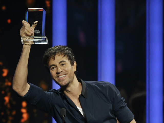 Rok 2015: Enrique Iglesias