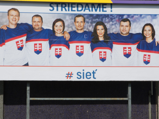 Sieť, Procházka, bilbord