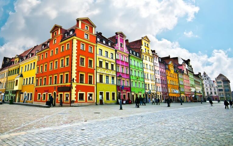 Vroclav, Poľsko, Wroclaw, farebné domy, námestiee, mesto