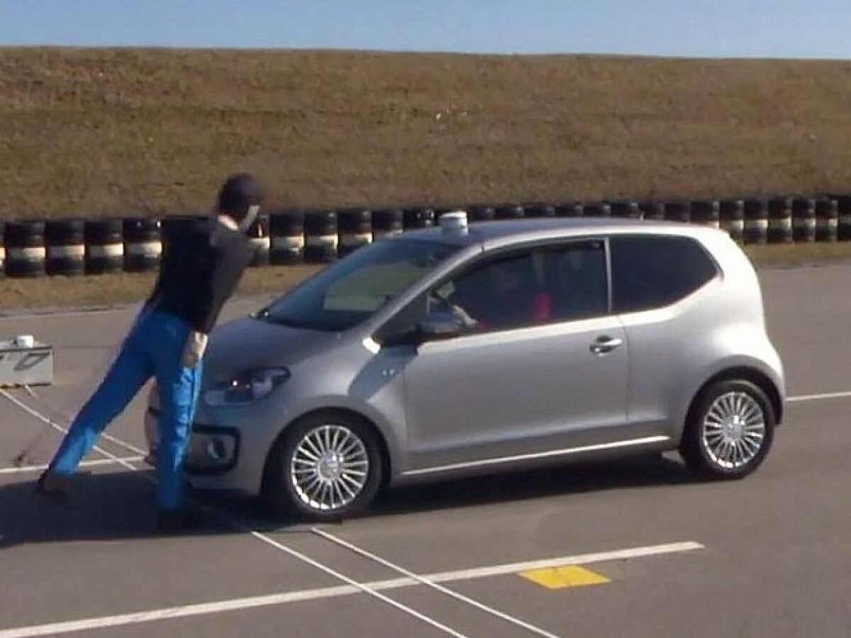 AMS - test autonómneho brzdenia