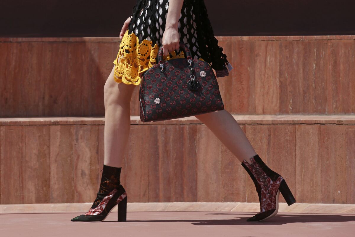 Dior - Resort 2016 - prehliadka - Cannes - Palác bublín