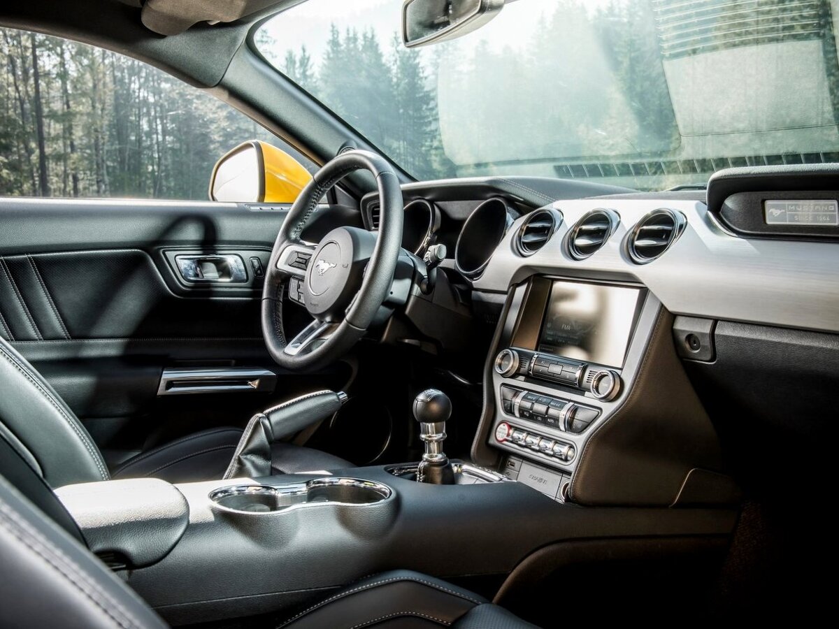 Ford Mustang - 2016