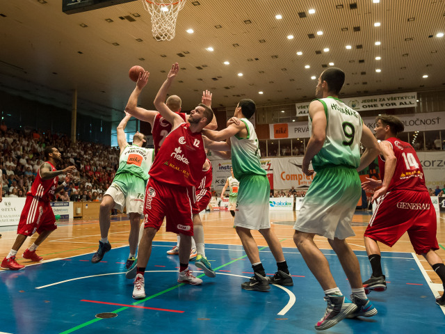 basketbal, Prievidza, Komárno